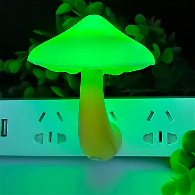 LED Mushroom Night Light – Automatic Sensor